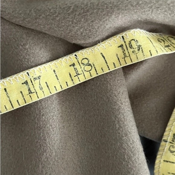 J Crew 100% Wool Womens Coat Size 6 Ruffle front Brown Tan Pea Coat Button - Picture 7 of 15